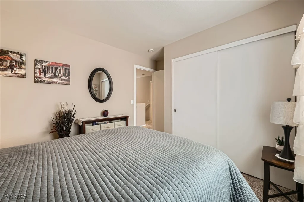 10456 Prairie Schooner, Las Vegas, NV 89129