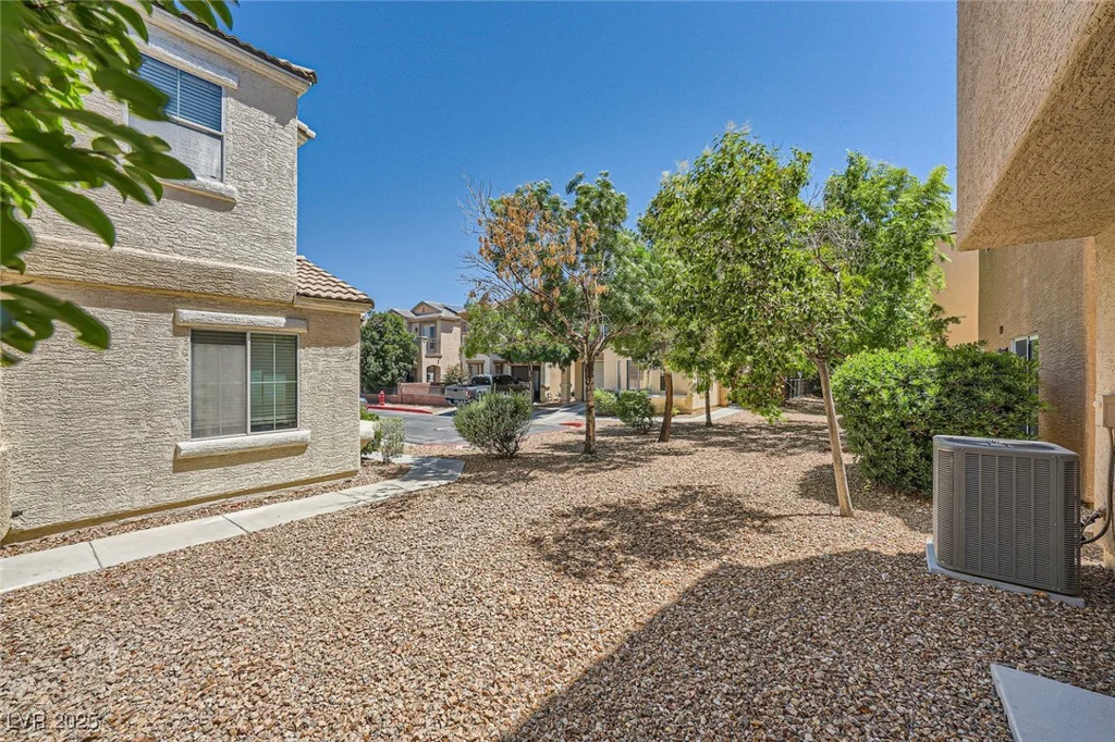 10456 Prairie Schooner, Las Vegas, NV 89129