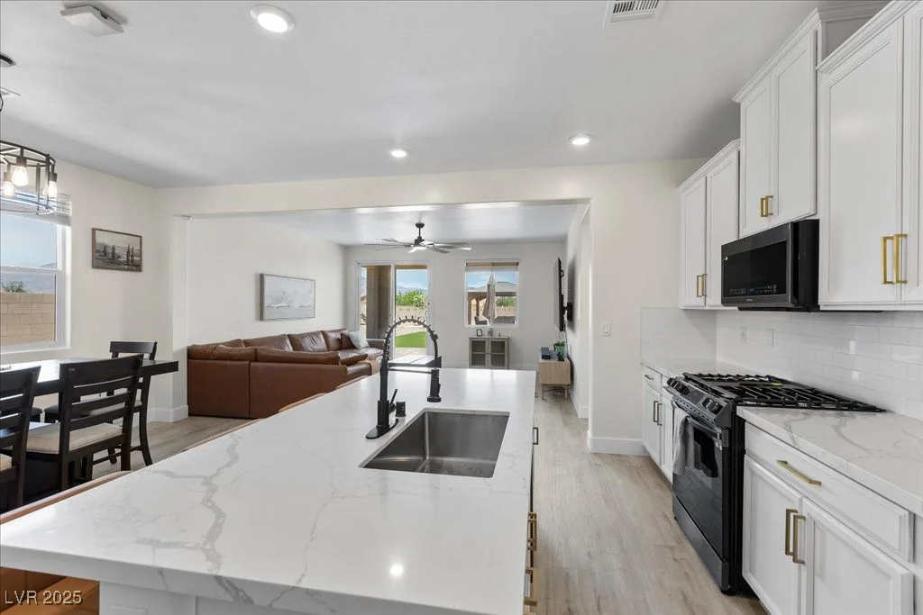 4030 Midnight Crest, North Las Vegas, NV 89031