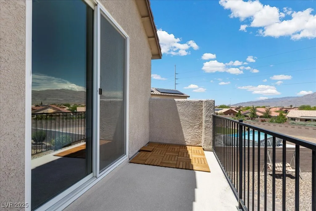4030 Midnight Crest, North Las Vegas, NV 89031