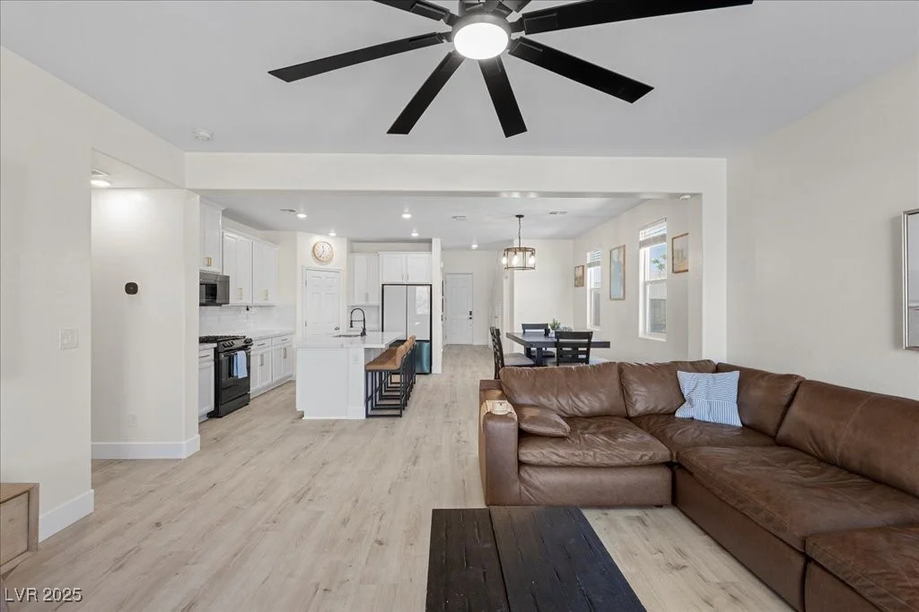 4030 Midnight Crest, North Las Vegas, NV 89031