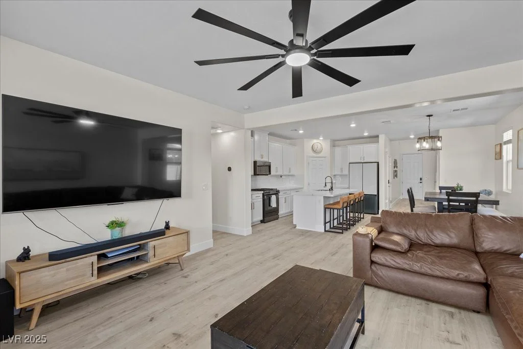 4030 Midnight Crest, North Las Vegas, NV 89031