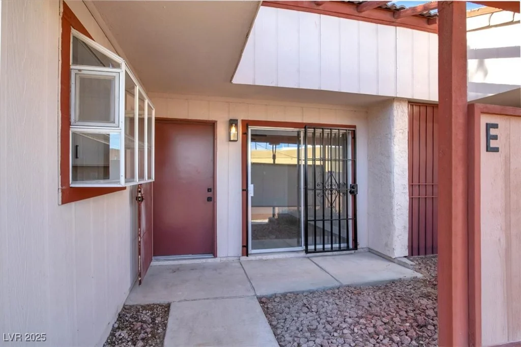 417 Lamb, Las Vegas, NV 89110