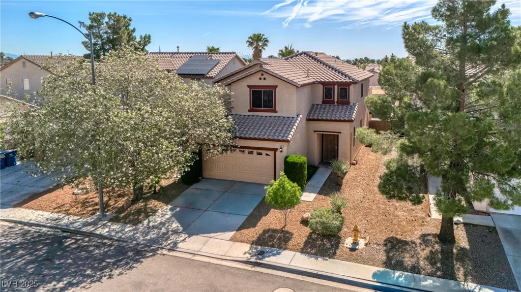 4562 Sparwood, Las Vegas, NV 89147