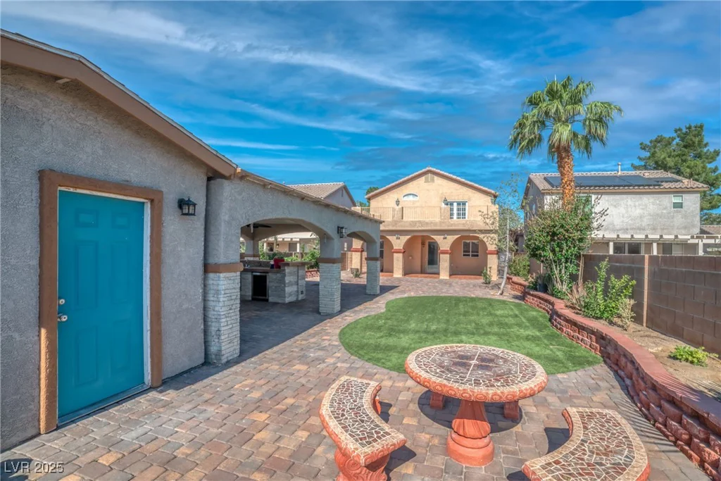4562 Sparwood, Las Vegas, NV 89147