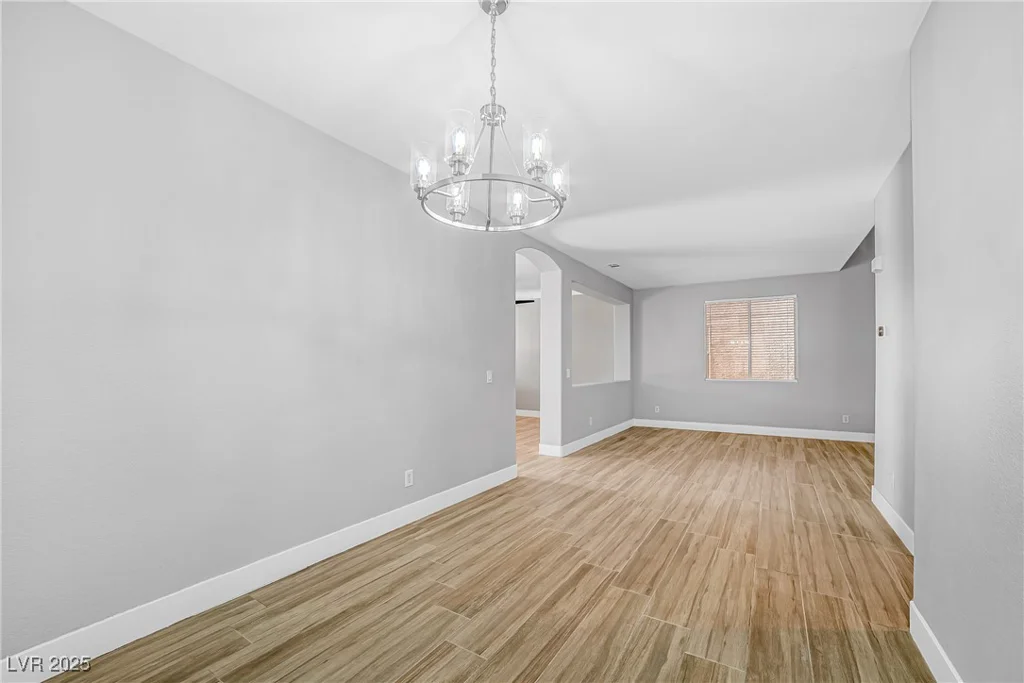 4562 Sparwood, Las Vegas, NV 89147