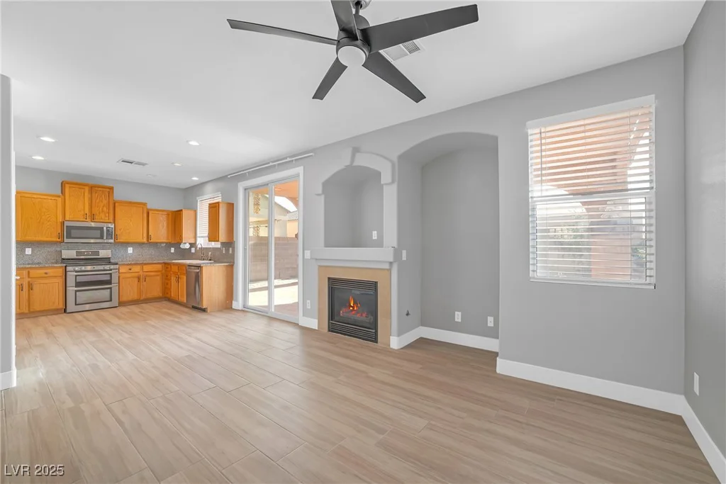 4562 Sparwood, Las Vegas, NV 89147