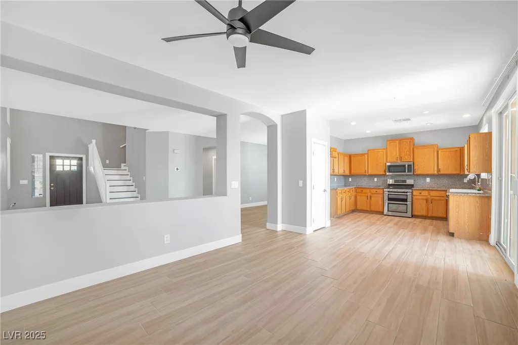 4562 Sparwood, Las Vegas, NV 89147