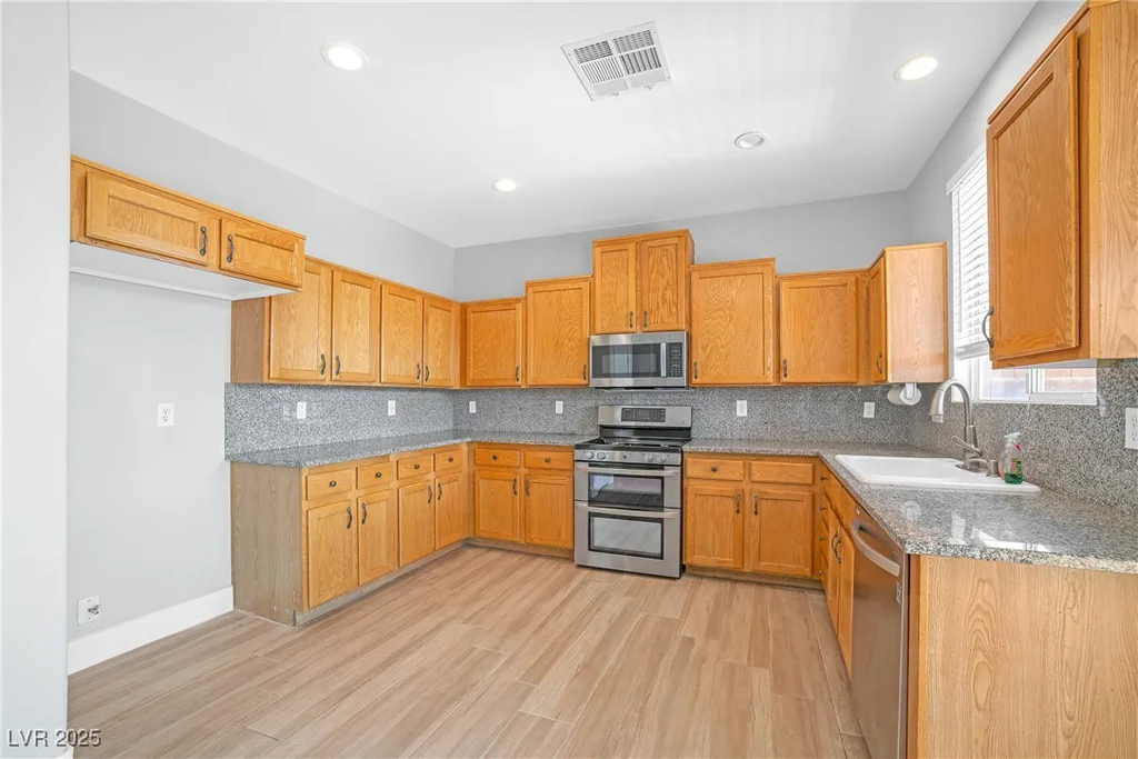 4562 Sparwood, Las Vegas, NV 89147