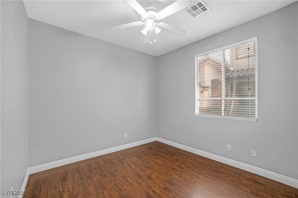 4562 Sparwood, Las Vegas, NV 89147