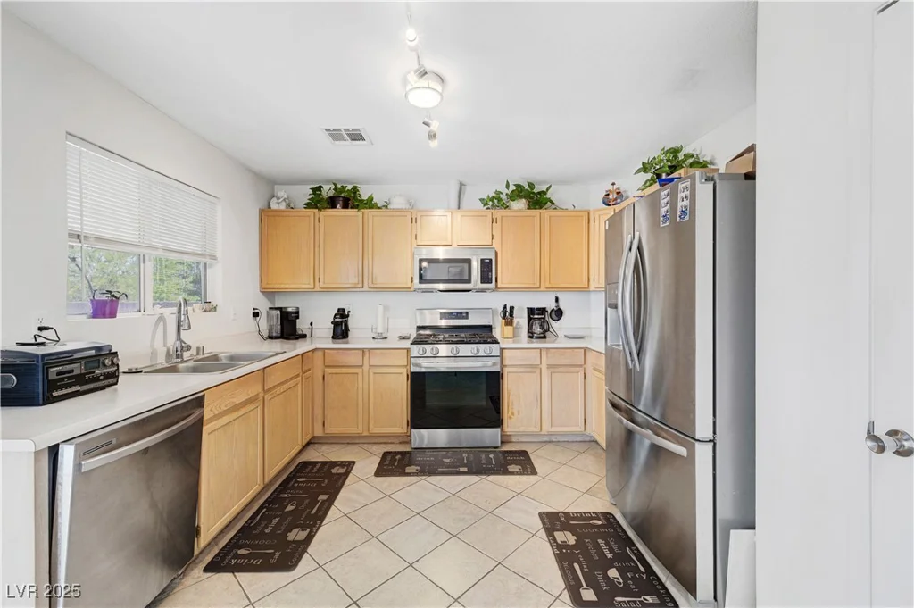 5236 Krista Alethea, North Las Vegas, NV 89031