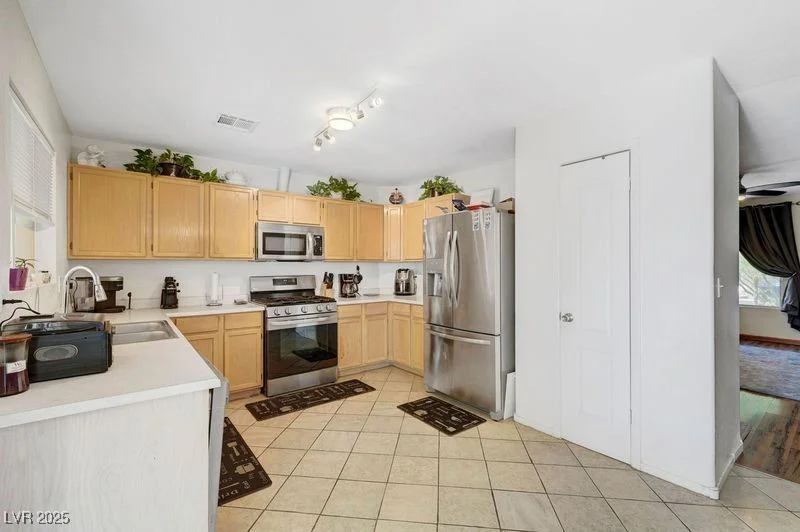 5236 Krista Alethea, North Las Vegas, NV 89031