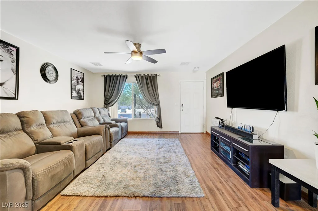 5236 Krista Alethea, North Las Vegas, NV 89031