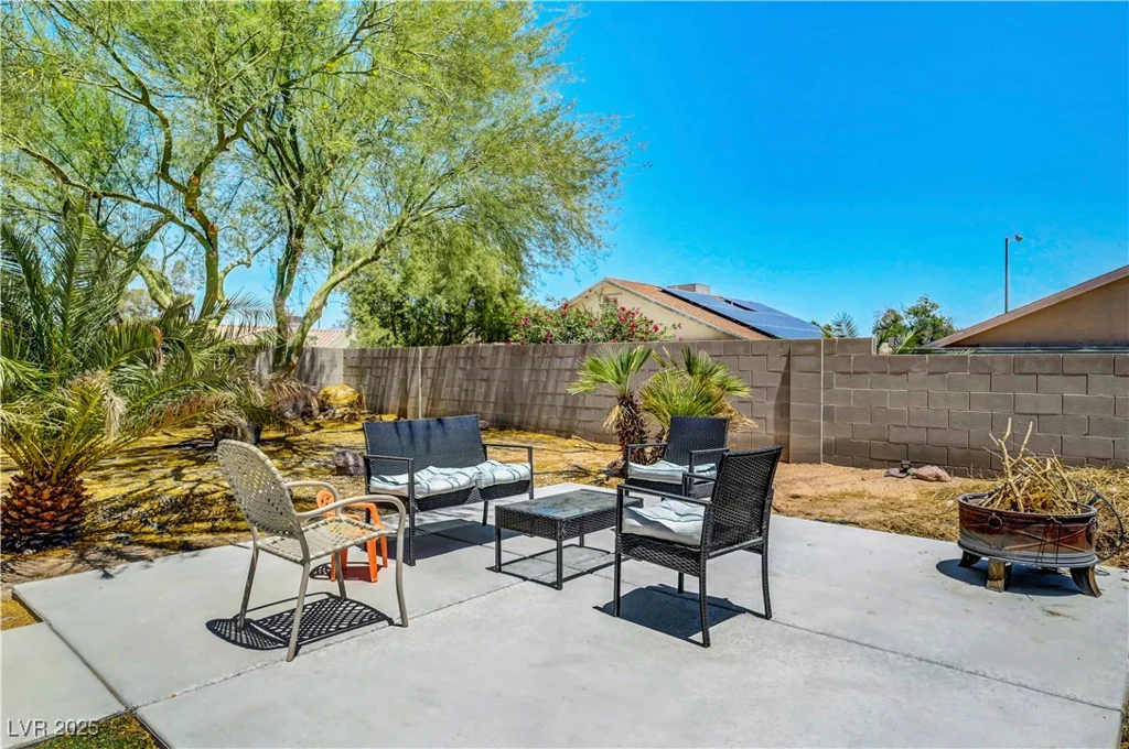 5236 Krista Alethea, North Las Vegas, NV 89031