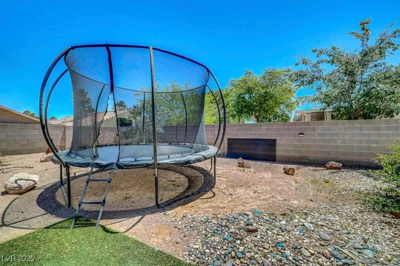 5236 Krista Alethea, North Las Vegas, NV 89031