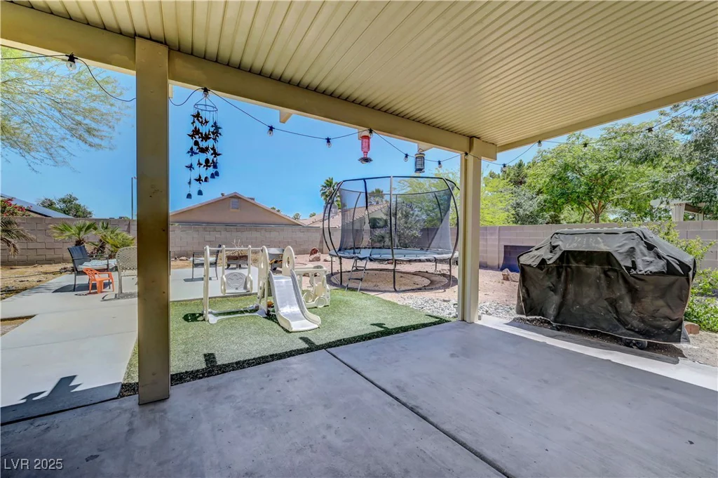 5236 Krista Alethea, North Las Vegas, NV 89031
