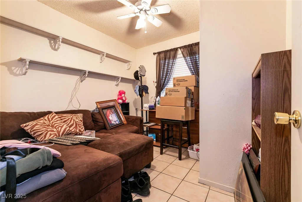 3890 Lancome, Las Vegas, NV 89115