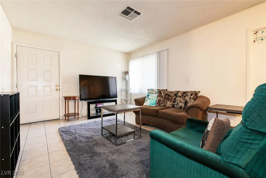3890 Lancome, Las Vegas, NV 89115