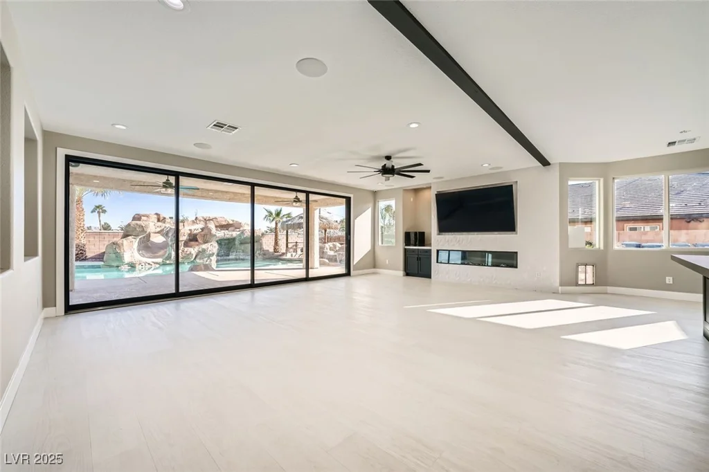 3892 Pasilla, Las Vegas, NV 89118