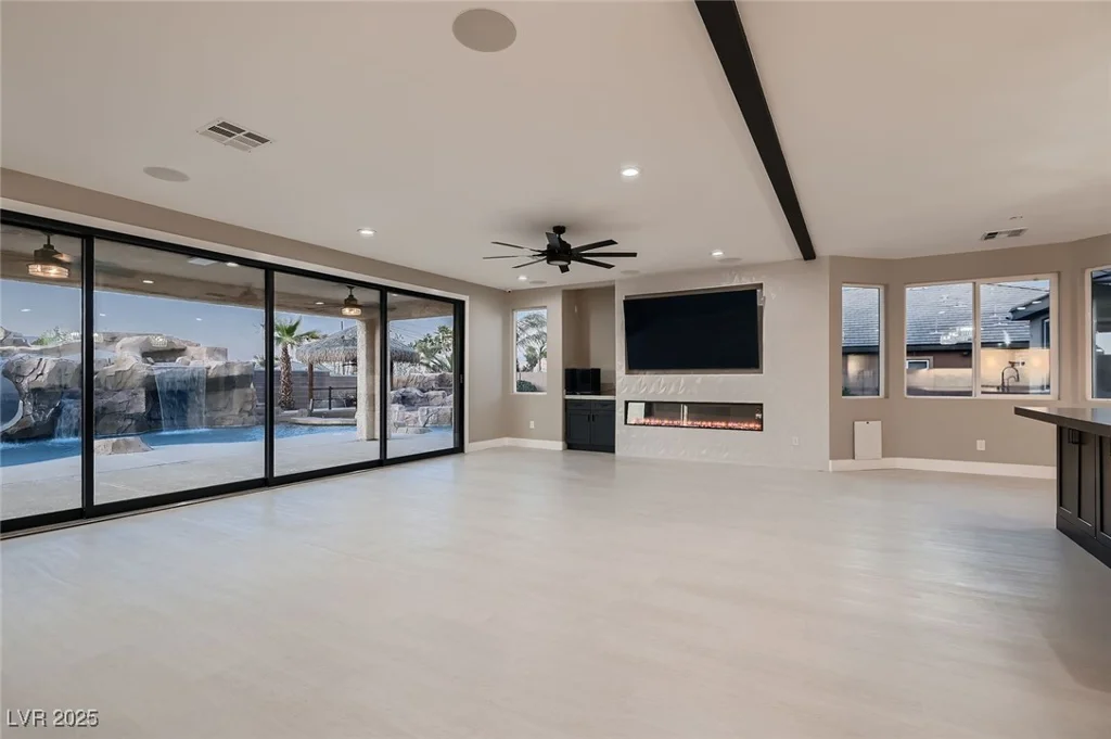 3892 Pasilla, Las Vegas, NV 89118