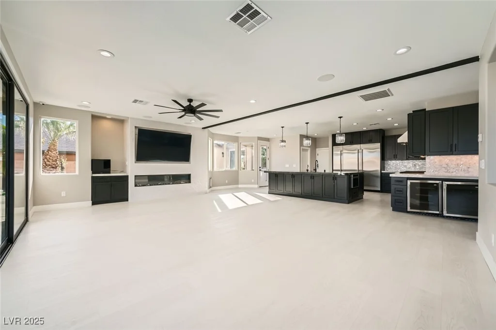 3892 Pasilla, Las Vegas, NV 89118