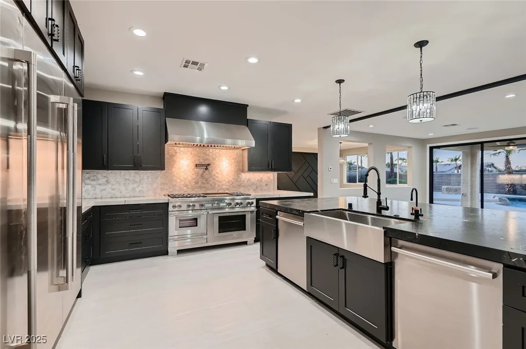 3892 Pasilla, Las Vegas, NV 89118