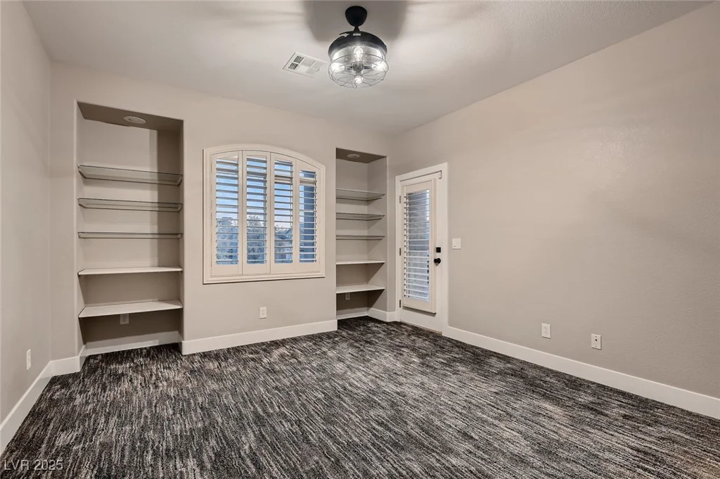 3892 Pasilla, Las Vegas, NV 89118