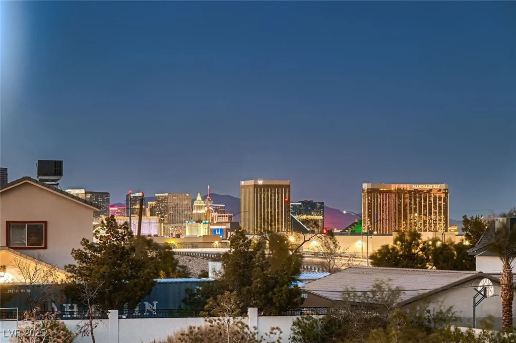 3892 Pasilla, Las Vegas, NV 89118
