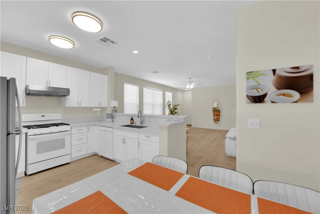 2633 Spider Cactus, Las Vegas, NV 89106