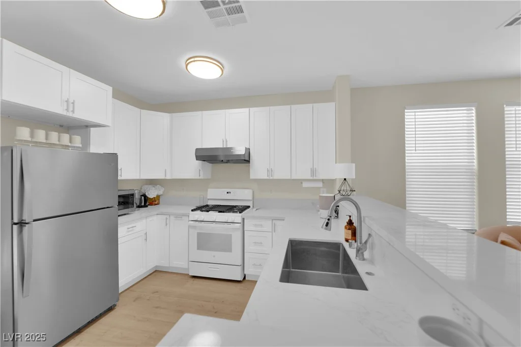2633 Spider Cactus, Las Vegas, NV 89106