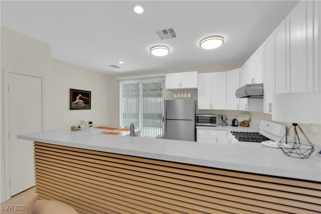 2633 Spider Cactus, Las Vegas, NV 89106