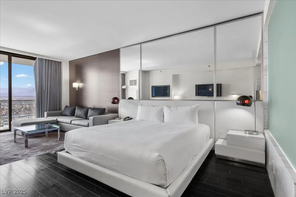 4381 Flamingo, Las Vegas, NV 89103