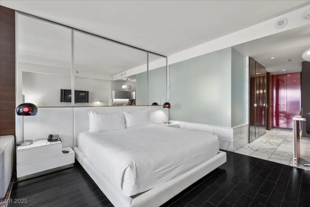 4381 Flamingo, Las Vegas, NV 89103