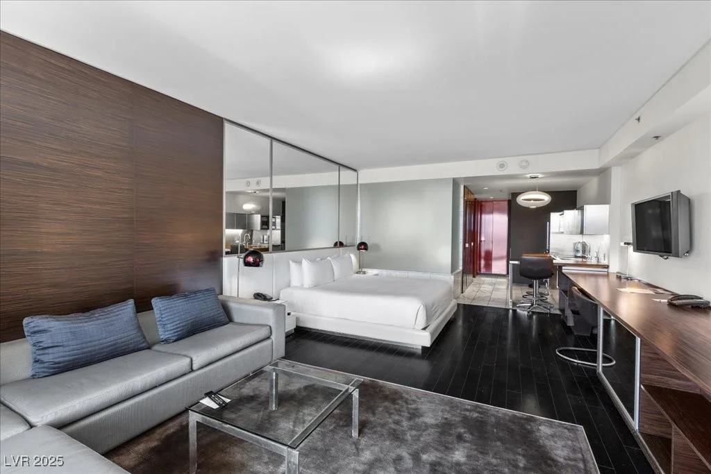 4381 Flamingo, Las Vegas, NV 89103