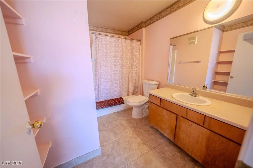 2906 Cedar, Las Vegas, NV 89101