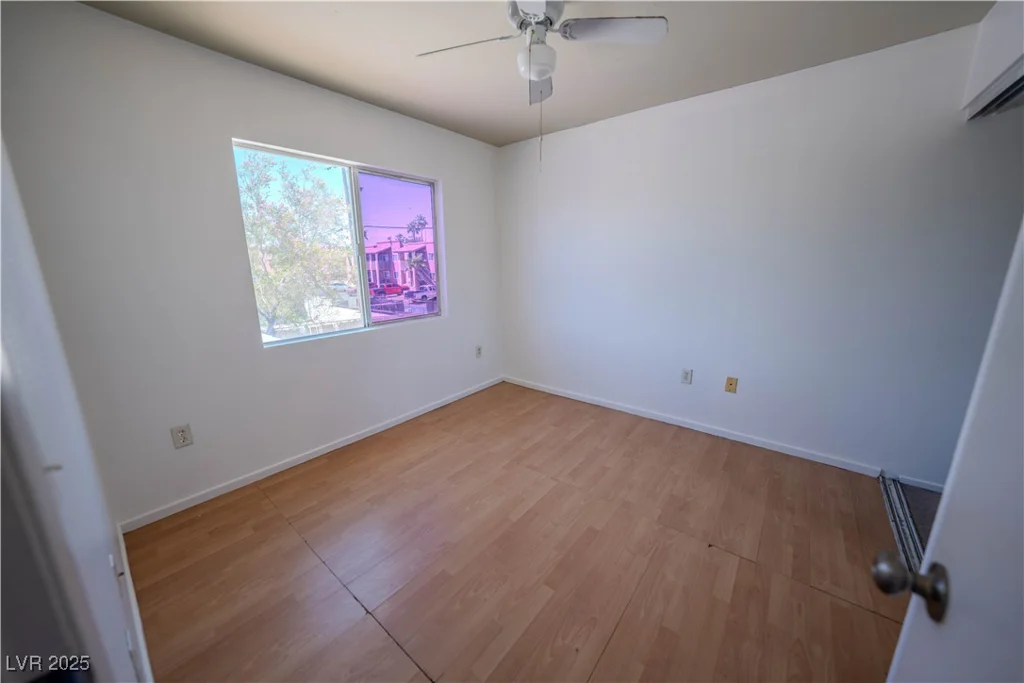 2906 Cedar, Las Vegas, NV 89101