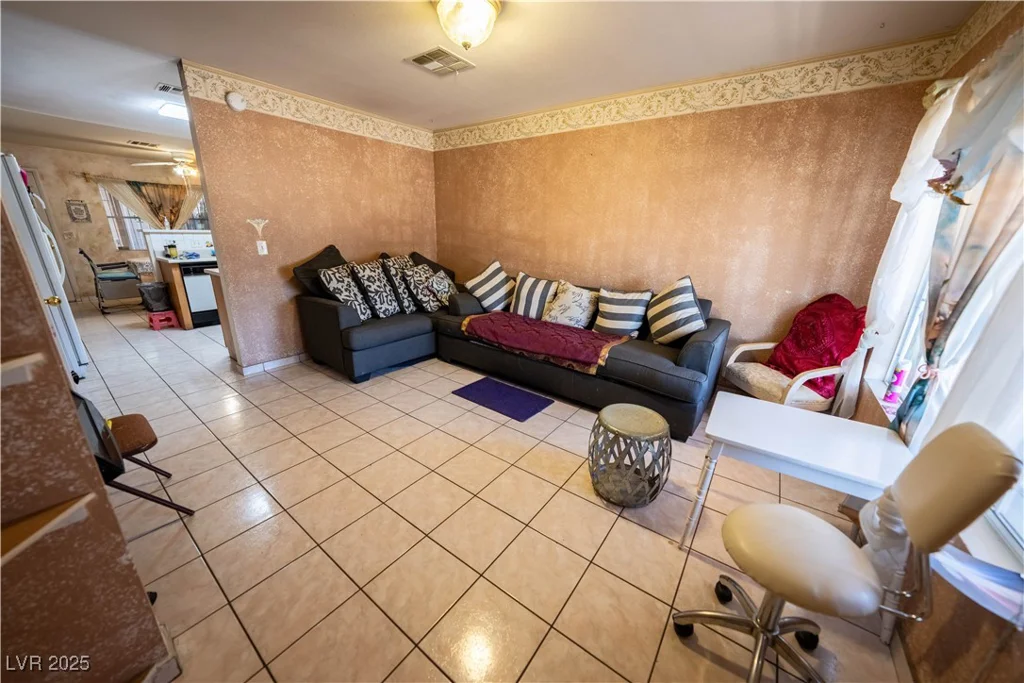 2906 Cedar, Las Vegas, NV 89101