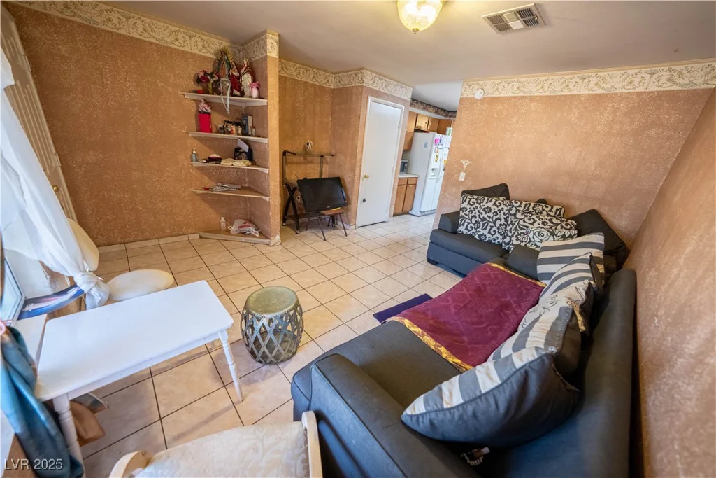 2906 Cedar, Las Vegas, NV 89101