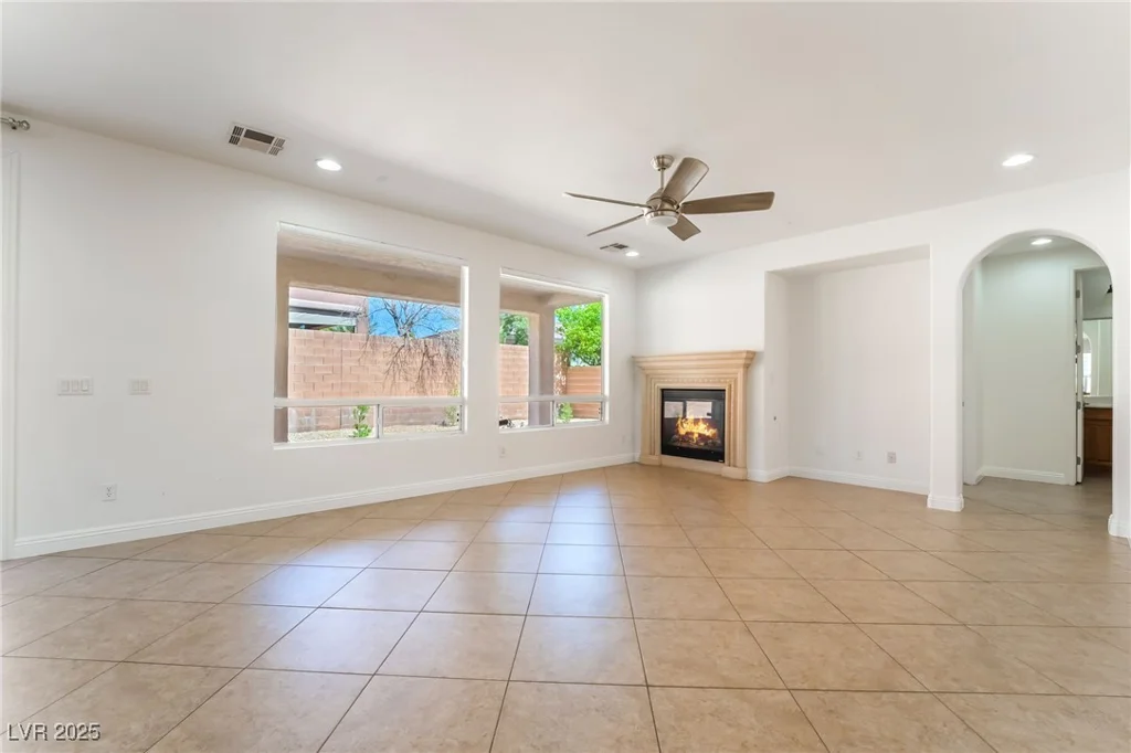 512 Los Dolces, Las Vegas, NV 89138