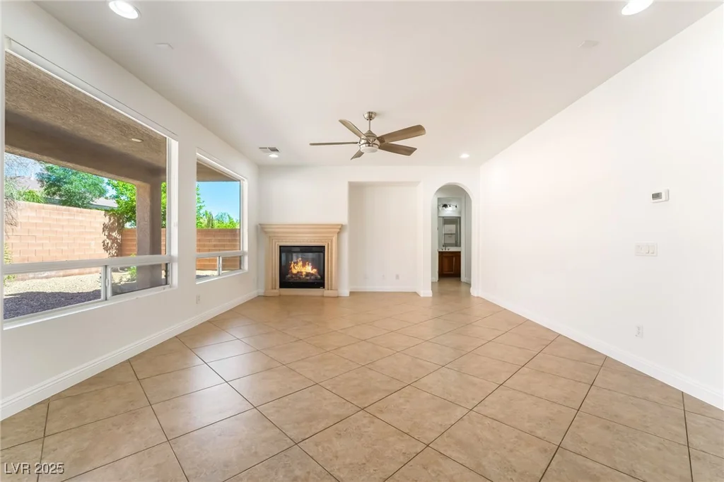 512 Los Dolces, Las Vegas, NV 89138