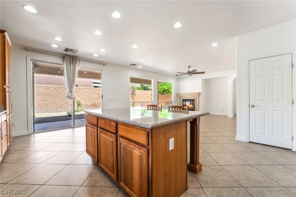 512 Los Dolces, Las Vegas, NV 89138