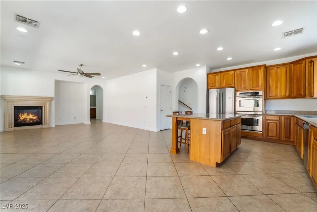 512 Los Dolces, Las Vegas, NV 89138