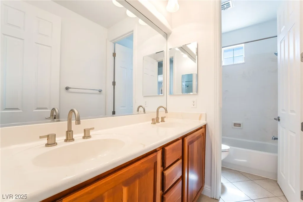 512 Los Dolces, Las Vegas, NV 89138