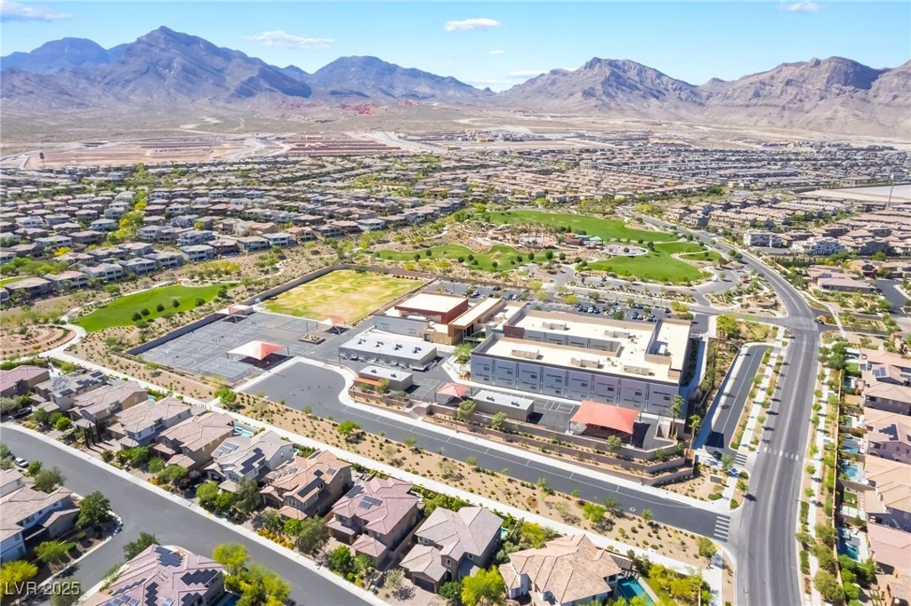 512 Los Dolces, Las Vegas, NV 89138
