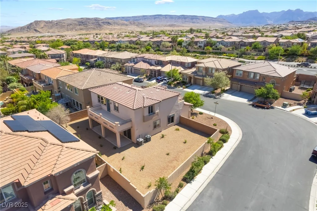 512 Los Dolces, Las Vegas, NV 89138