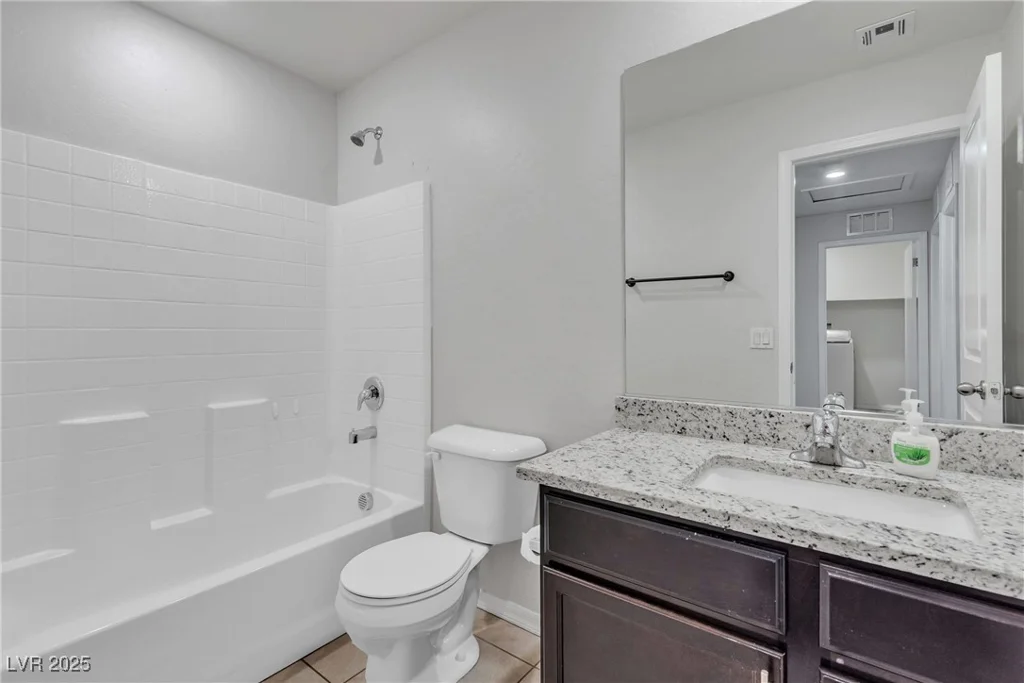 4544 Velvet Oak, Las Vegas, NV 89115