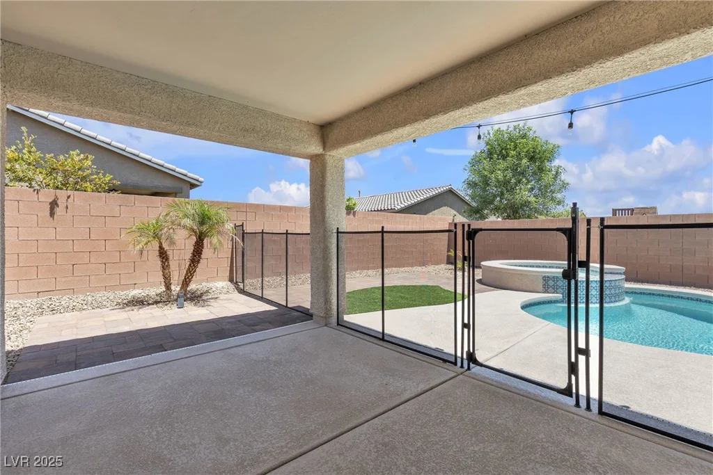 4544 Velvet Oak, Las Vegas, NV 89115