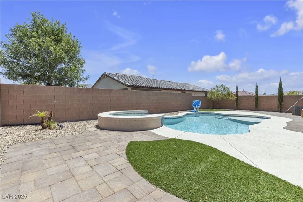 4544 Velvet Oak, Las Vegas, NV 89115