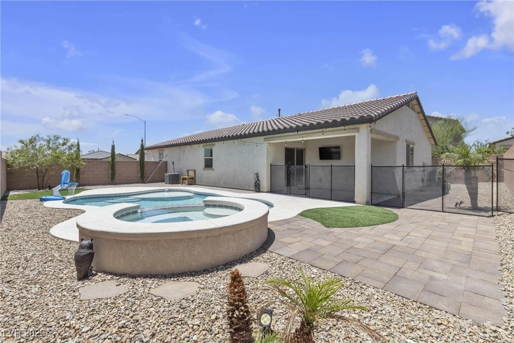 4544 Velvet Oak, Las Vegas, NV 89115