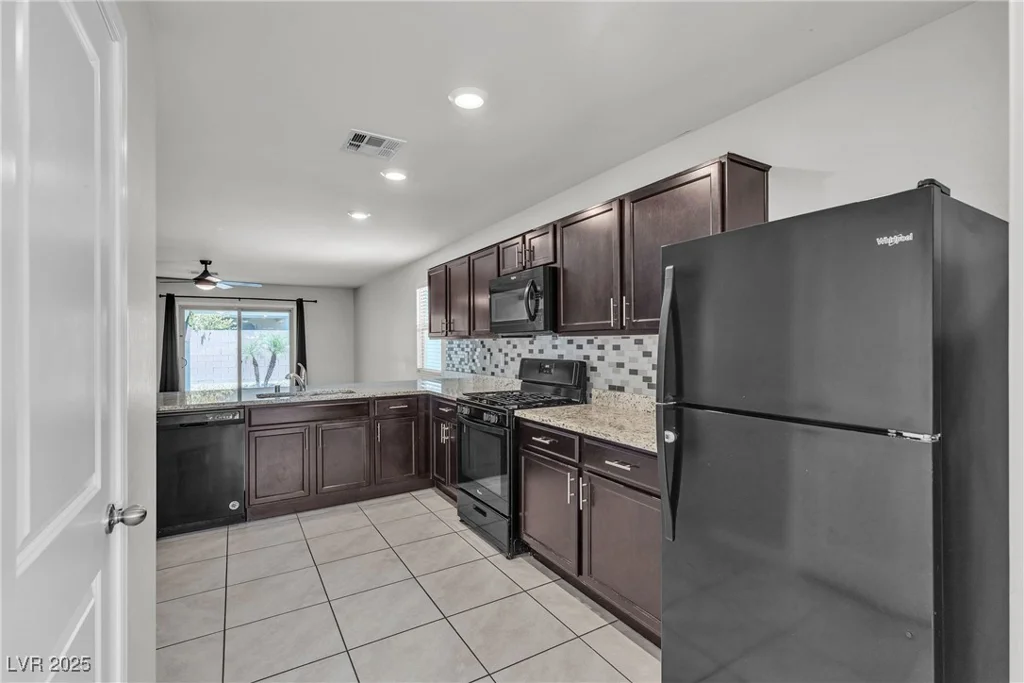 4544 Velvet Oak, Las Vegas, NV 89115